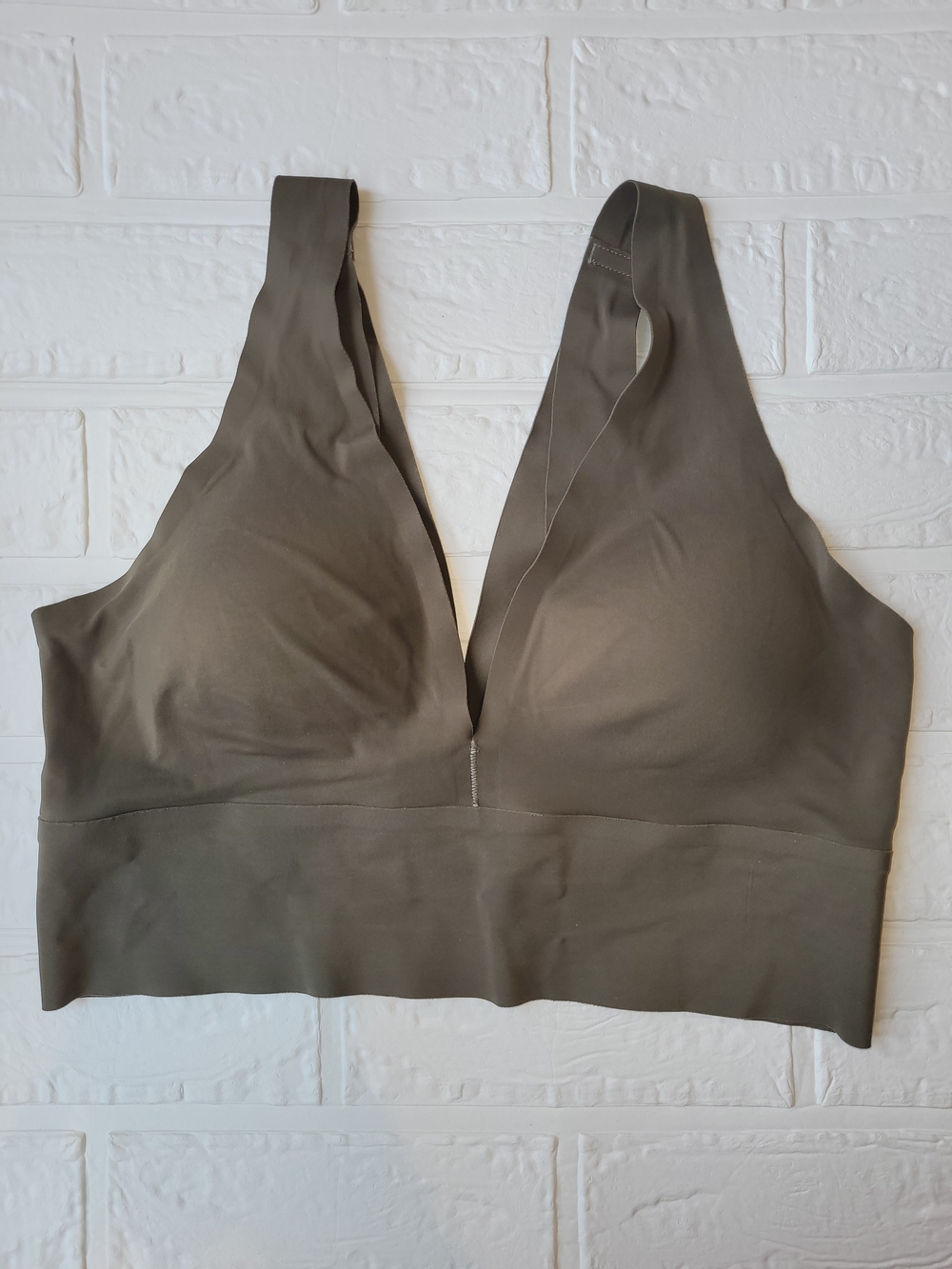 True & Co. Olive Green Seamless Plunge Bralette